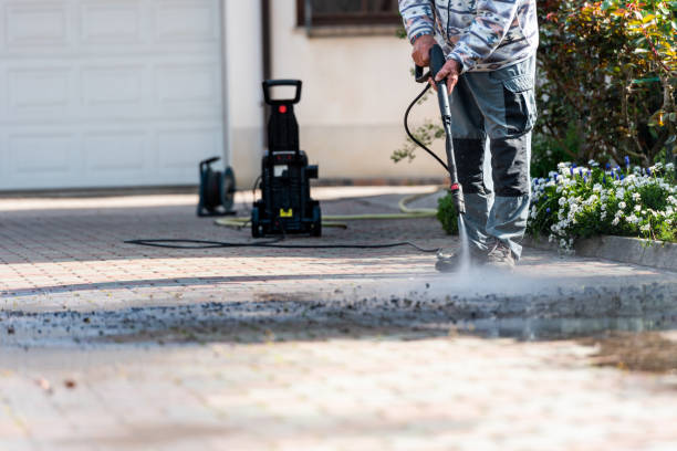 Best Deck Cleaning Services  in Massanutten, VA